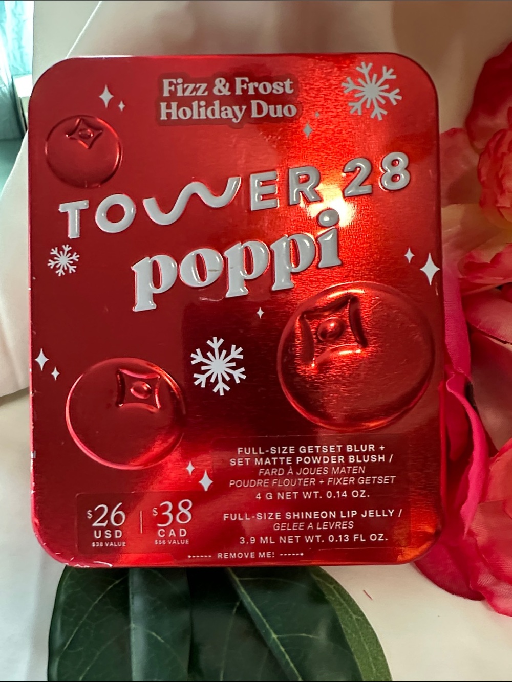 Poppi Holiday Makeup Duo in Shiny Red Tin